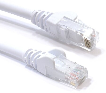 Câble/Cordon réseau RJ45 Catégorie 6 FTP (F/UTP) Droit 5m (Blanc)