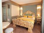 SMARTBOX - Coffret Cadeau - Puy du Fou - Séjour 2 jours / 1 nuit hôtel « Le Grand Siècle » 2 adultes -
