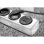 Brennenstuhl Multiprise hugo! Blanche - 7 prises+2 prises USB - avec parafoudre et 2m de câble (19.500A)