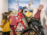 SMARTBOX - Coffret Cadeau Sortie en famille à Paris en 2025 : billets pour 2 adultes et 2 enfants au musée Grévin -  Multi-thèmes