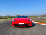 Stage de pilotage : 4 tours de cuircuit au volant d'une ferrari 458 italia - smartbox - coffret cadeau sport & aventure