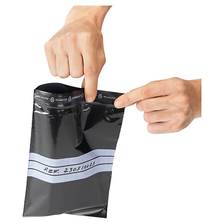 Sachet plastique zip noir opaque à bandes blanches 60 microns raja 16x22 cm  - La Poste