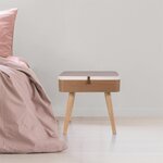 Chevet design en bois elin