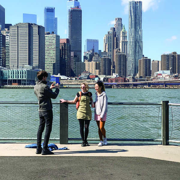 Visite guidée pour 2 à new york : ground zero  manhattan et statue de la liberté - smartbox - coffret cadeau sport & aventure