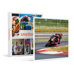 SMARTBOX - Coffret Cadeau Baptême passager en moto : 3 tours à l'arrière d'un pilote professionnel sur le circuit de Pau-Arnos -  Sport & Aventure