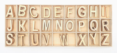 Lettres en bois 2 3 cm coffret 130 lettres