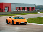 Pilotage ou baptême à sensations : 2 tours en lamborghini huracan sur le circuit du mans - smartbox - coffret cadeau sport & aventure