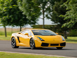 SMARTBOX - Coffret Cadeau Pilotage pour enfant : 2 tours sur circuit en Lamborghini Gallardo -  Sport & Aventure