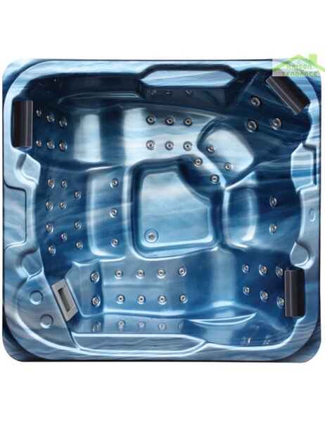 SPA SAPHIR 50 jets 3 à 5 places 220x210x90 cm
