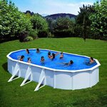 Piscine blanche ovale