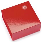 Boîte cadeau pelliculée rouge avec fermeture aimantée 37 5 x 26 5 x 6 5 cm (lot de 10)
