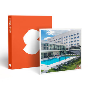 SMARTBOX - Coffret Cadeau Séjour pour 2 adultes et 1 enfant avec accès à l'Aquaboulevard près de Paris -  Séjour