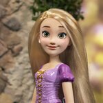 Disney Princesses - Poupee Princesse Disney Raiponce et sa longue chevelure