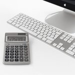 Calculatrice de bureau- ACROPAQ- Écran LCD 12 chiffres- Gris métal- Dual Power- 180g- Pile LR44 incluse