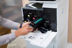 Toner pour LaserJet P4515XM (CC364A), noir HP