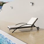 vidaXL Chaise longue avec coussin et roues Résine tressée Noir