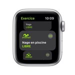 Apple Watch SE GPS + Cellular, 40mm Boîtier en Aluminium Argent avec Bracelet Sport Blanc