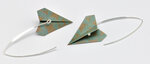 Boucles d'oreille papier origami avion vert et beige