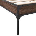vidaXL Cadre de lit chêne marron 180x200 cm bois d'ingénierie et métal