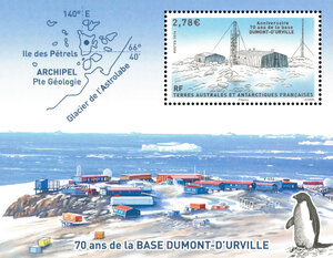 Bloc de 1 timbre TAAF - 70 ans de la base Dumon - d'Urville