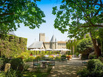 SMARTBOX - Coffret Cadeau Séjour luxueux en hôtel 5* : 2 jours en plein cœur de Carcassonne -  Séjour