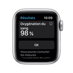 Apple Watch Series 6 GPS + Cellular, 40mm Boîtier en Aluminium Argent avec Bracelet Sport Blanc