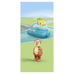 71704  Junior  and  Disney : Tigrou  avec canot