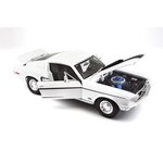 MAISTO Véhicule de collection - 1/18 - Ford Mustang GT Cobra Jet - Blanc - 1968