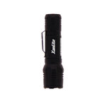 Lampe torche led métallique  x3 modes d'eclairage  300 lumens  piles incluses