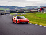 Pilotage 3 tours au volant d'une ferrari 458 italia sur le circuit château gaillard - smartbox - coffret cadeau sport & aventure