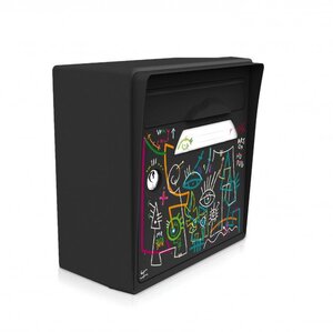 Boîte aux lettres compacte noire- artiste [VanLuc] – "Vache de pub" – fabriquée en France – en résine – ne rouille pas – porte interchangeable