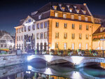 SMARTBOX - Coffret Cadeau 2 jours en hôtel 5* avec spa et bouteille de crémant dans le cœur historique de Strasbourg -  Séjour