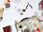SMARTBOX - Coffret Cadeau - Atelier de création de bijoux de 2h30 pour 2 avec des matériaux recyclés à Toulouse -