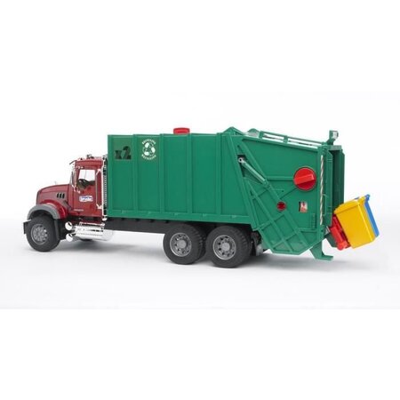 BRUDER - 2812 - Camion poubelle MACK avec 2 poubelles - 69 cms - La Poste