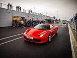 SMARTBOX - Coffret Cadeau Stage de pilotage : 2 tours sur le circuit de Magny-Cours en Ferrari F458 Italia -  Sport & Aventure