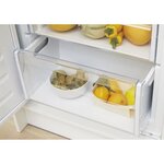 Whirlpool arg184701 - réfrigérateur armoire encastrable - 292 l (262l + 30l) - froid brassé - l54cm x h177 1cm - blanc