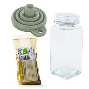 Flacon à épices poudreur + entonnoir + curry doux 50 g