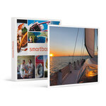SMARTBOX - Coffret Cadeau Croisière en catamaran à La Rochelle : 2h en duo au coucher du soleil -  Sport & Aventure