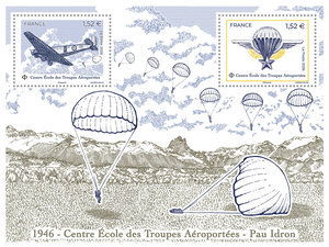 Bloc 2 timbres - 1946 - Centre École des Troupes Aéroportées - Paul Idron - Lettre verte
