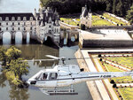 SMARTBOX - Coffret Cadeau Vol en hélicoptère de 12 mn pour 2 au-dessus du château de Chenonceau -  Sport & Aventure