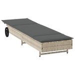 vidaXL Chaise longue avec roues et coussins gris clair résine tressée