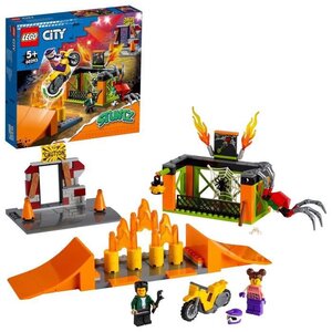 Lego 60293 city l'aire d'entraînement des cascadeurs  rampes  cage araignées et moto rétrofriction  jouet pour enfants +5 ans