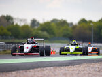SMARTBOX - Coffret Cadeau Stage de pilotage monoplace : 15 à 21 tours sur circuit en Formule 4 Tatuus -  Sport & Aventure