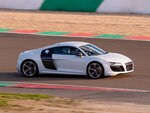 SMARTBOX - Coffret Cadeau Stage de pilotage : 3 tours sur le circuit du Pont-l'Évêque en Audi R8 V10 -  Sport & Aventure