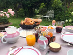 SMARTBOX - Coffret Cadeau - Escapade gastronomique, culturelle et relaxante pour 2 en Bourgogne -