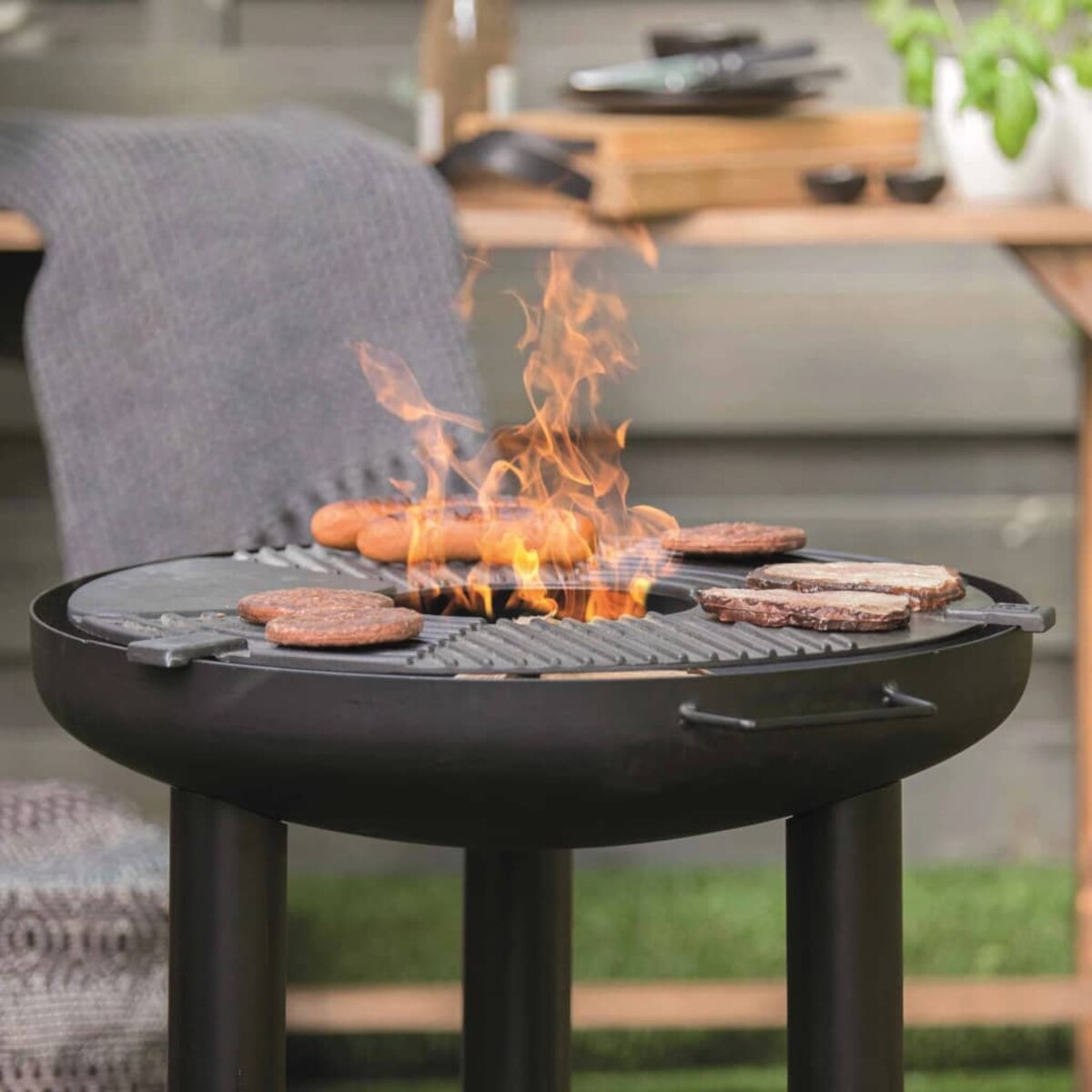 Barbecue Pallas avec plancha en fonte - noir Moderne - Redfire