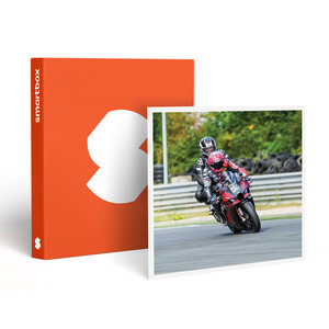 SMARTBOX - Coffret Cadeau Baptême passager en moto : 3 tours à l'arrière d'un pilote professionnel sur le circuit de Magny-Cours -  Sport & Aventure