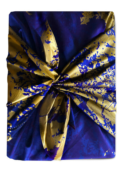 Emballage Furoshiki Carédeau Maison Créatrice Papier Cadeau Réutilisable Coton Satin Luxe Quand la terre flirte Fabriqué en France Taille L