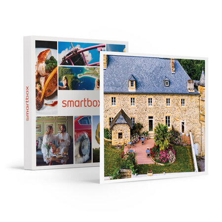 SMARTBOX - Coffret Cadeau Escapade romantique de 3 jours en suite avec macarons au Château de la Falque -  Séjour