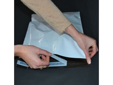 Lot de 100 enveloppe plastique neutre 415 x 520 mm  "mailbags" enveloppes plastiques solides